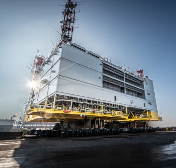 Impressive images of the load out and sail away of the Baltic Eagle substation!